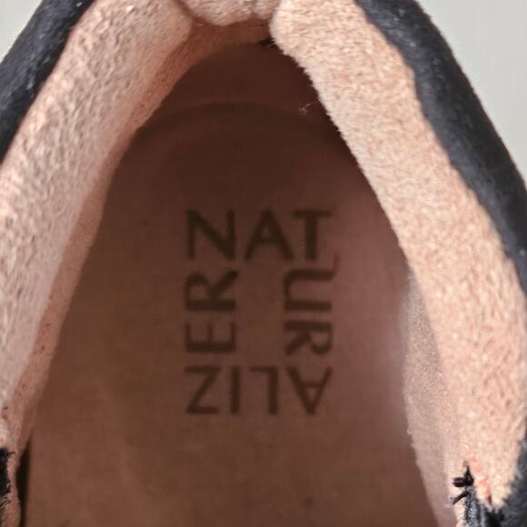 NATURALIZER BARITAROUND TOE  BOOTIE – WOMEN’S SIZE 8.5 – BLACK LEATHER / SUEDE - Picture 10 of 11